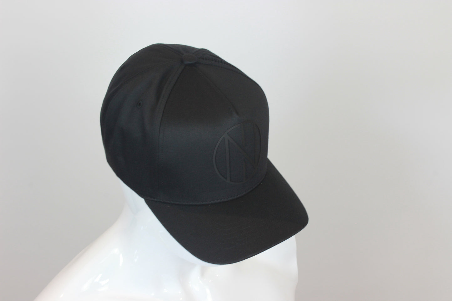 Oni shield snapback cap